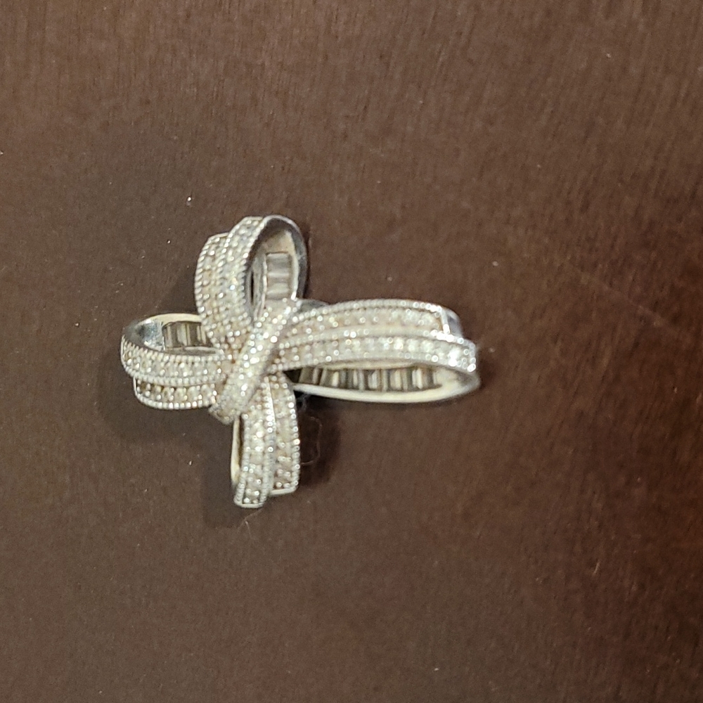 Cross pendent